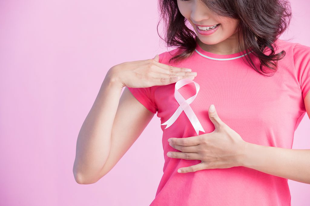 定期乳癌篩檢 別讓腫瘤坐大 定期乳癌篩檢 別讓腫瘤坐大